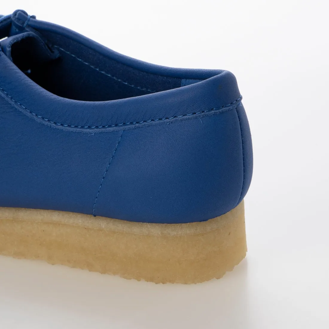 〈Clarks〉Wallabee / Bright Blue Lea (Womens)