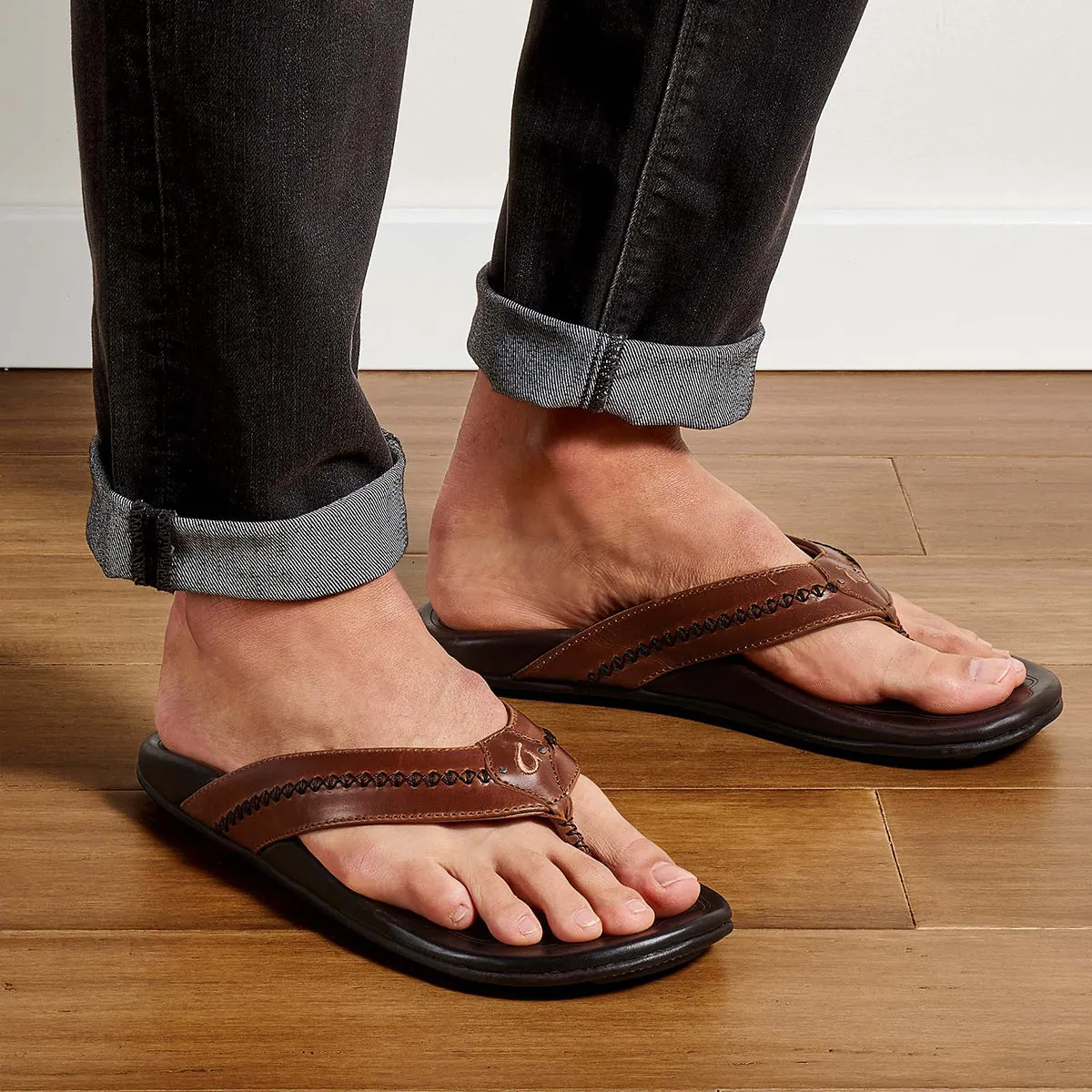 OluKai Mea Ola Sandals