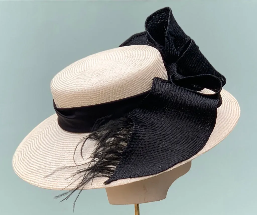 The Lisbet in Natural and Black